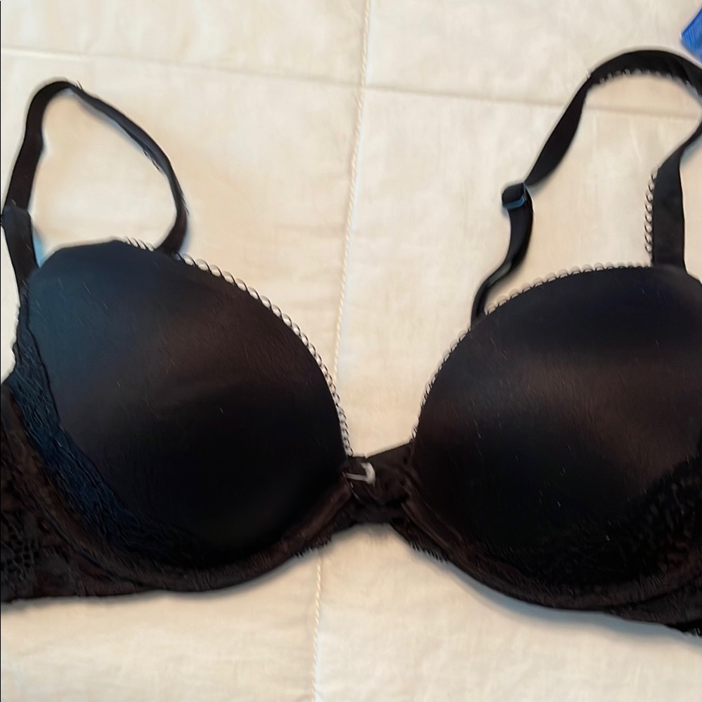 Elegant Black Lace Bra/Gray Bra